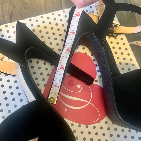 Platform Heels - Picture 3 of 3